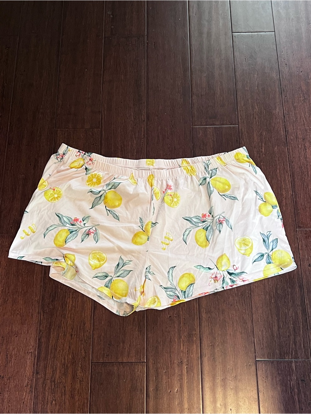 Women's Lemon Print Satin Shorts - White/Yellow